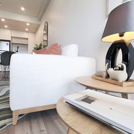 Brand New Stylish 2Br Apartment- Free Parking Окленд Экстерьер фото
